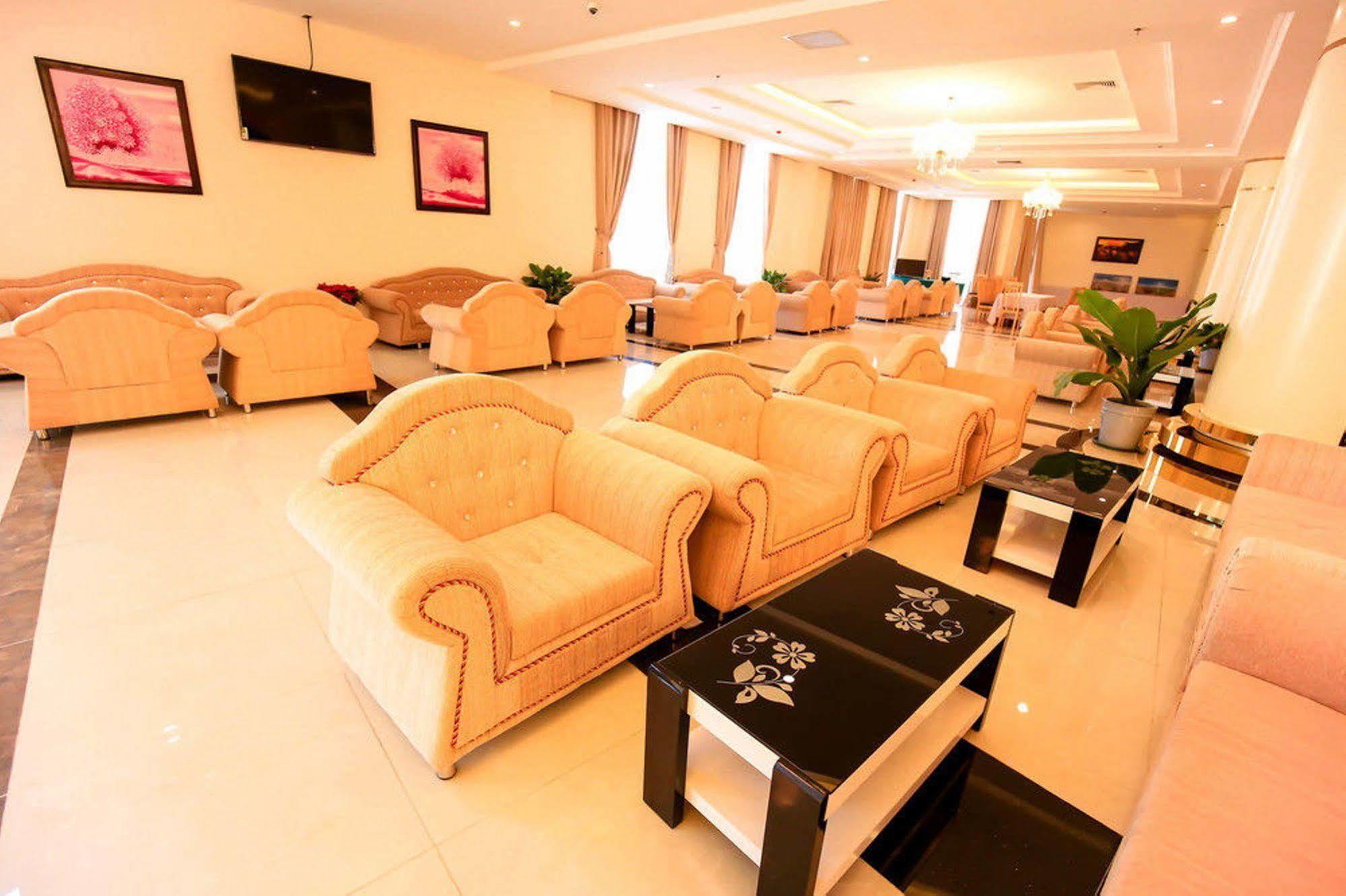 Bavico Plaza Hotel Đà Lạt Exterior foto