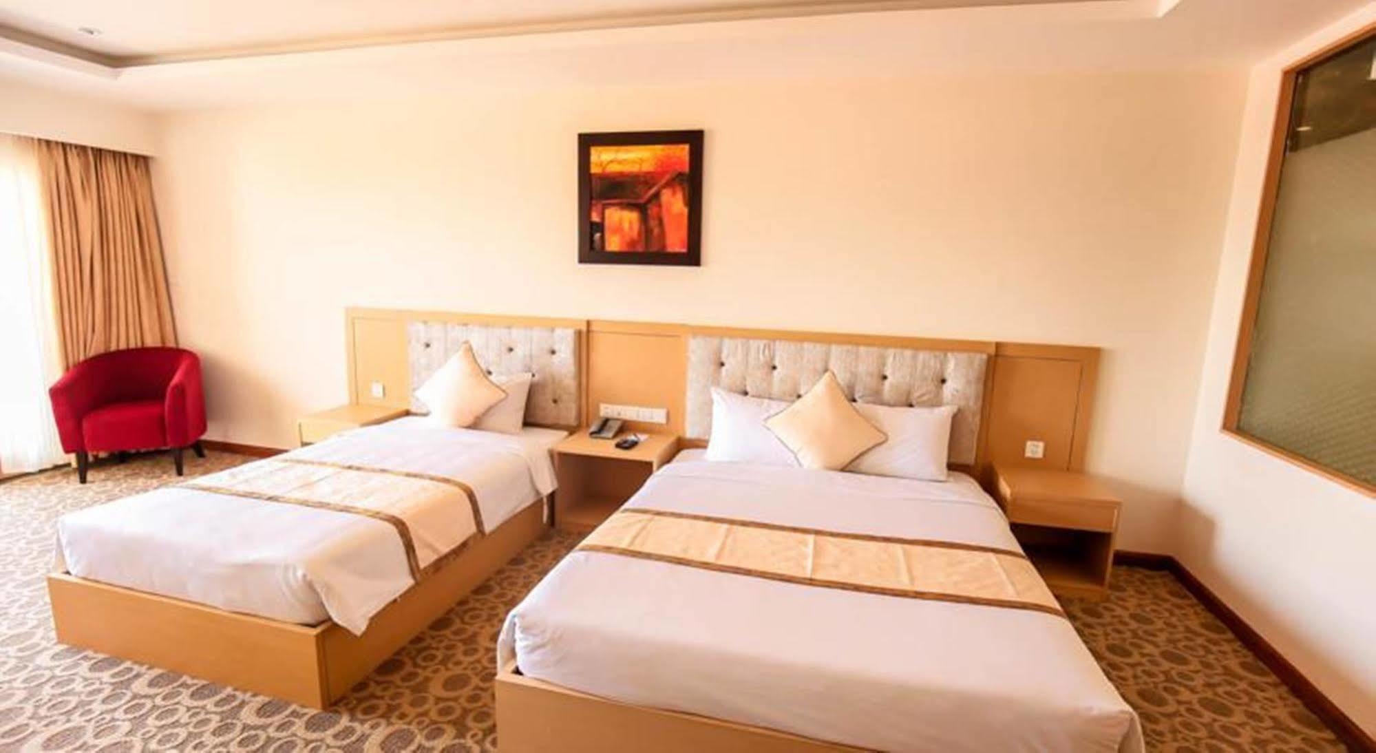 Bavico Plaza Hotel Đà Lạt Exterior foto