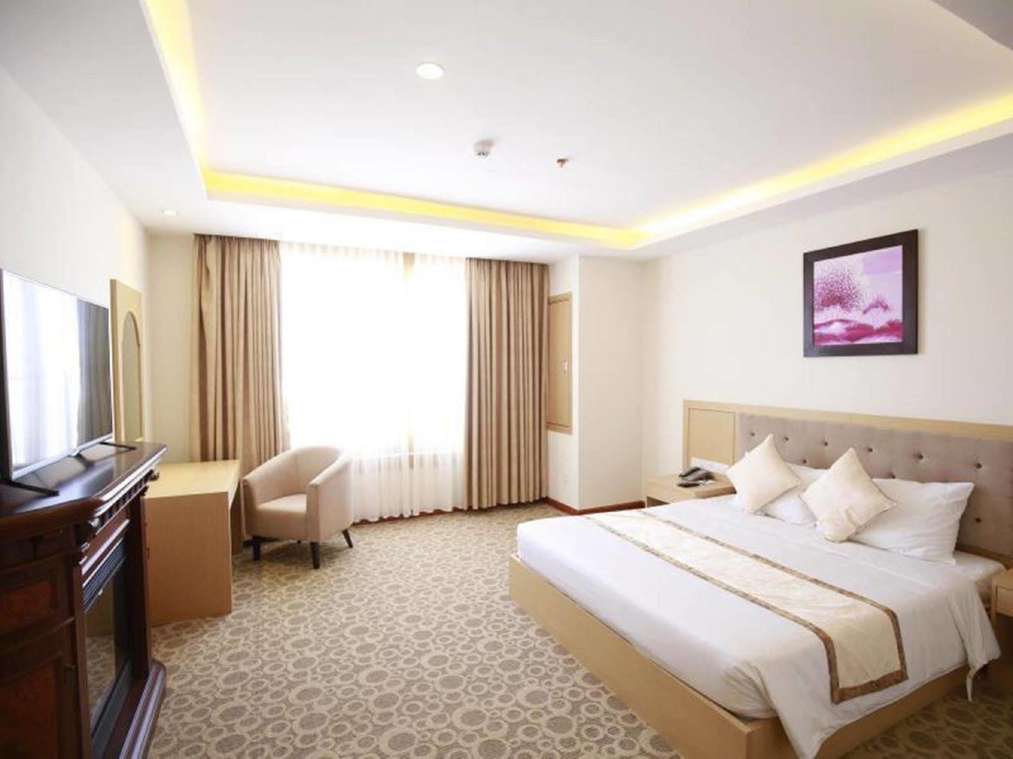 Bavico Plaza Hotel Đà Lạt Exterior foto