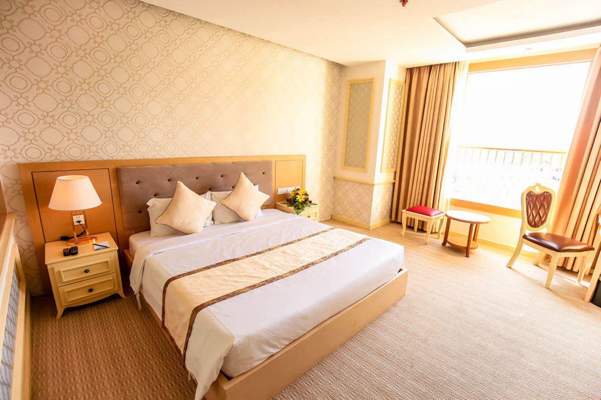 Bavico Plaza Hotel Đà Lạt Exterior foto