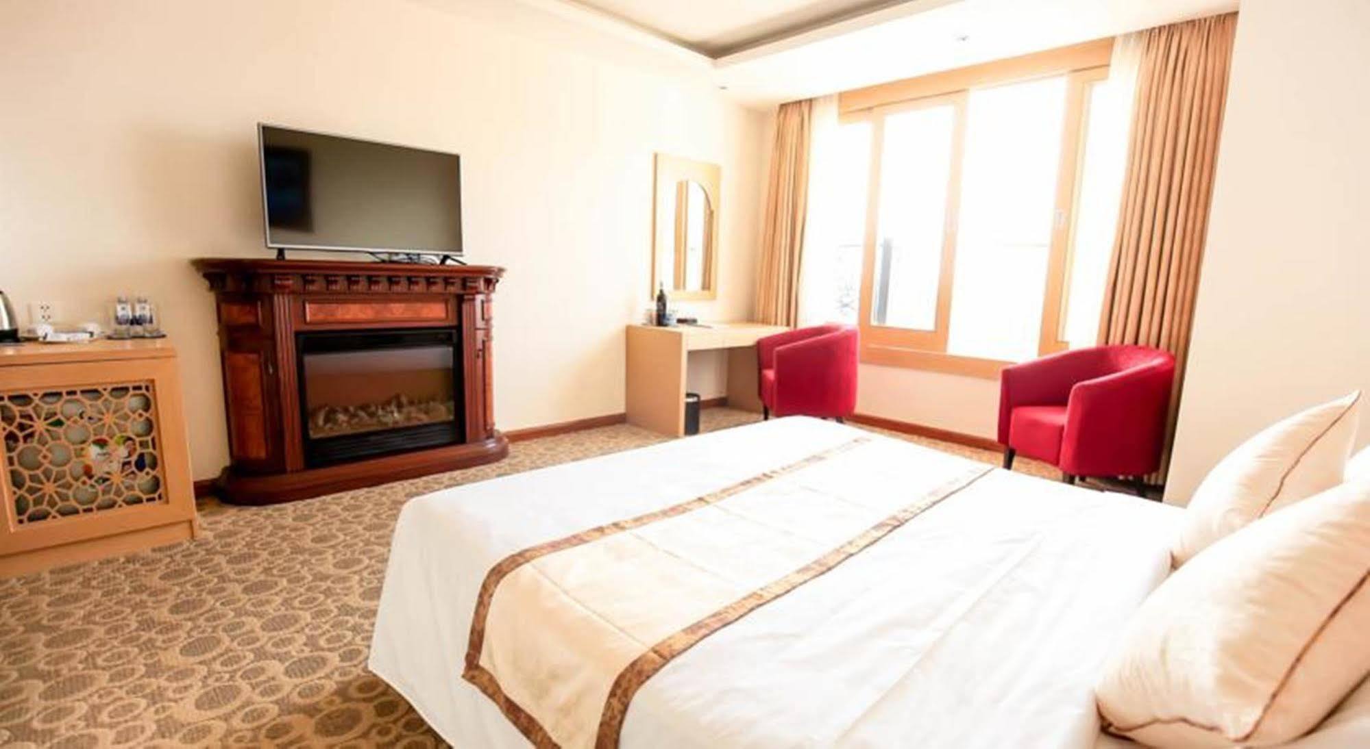 Bavico Plaza Hotel Đà Lạt Exterior foto