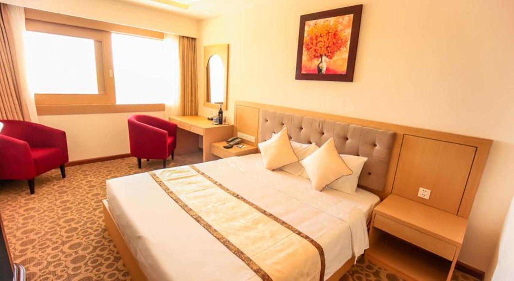 Bavico Plaza Hotel Đà Lạt Exterior foto
